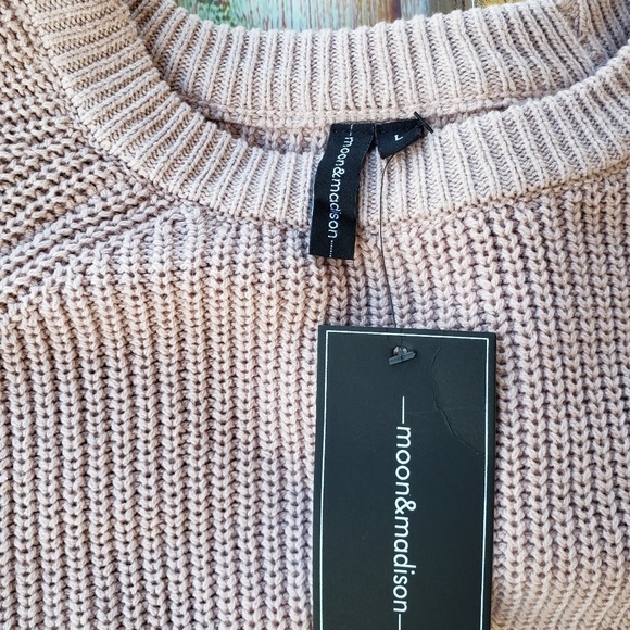 NWT Moon & Madison Blush Cropped Lace Up Sweater L - Picture 7 of 7
